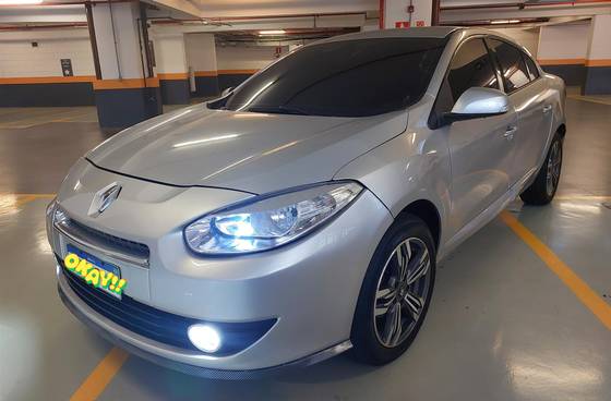 RENAULT FLUENCE 2.0 DYNAMIQUE 16V FLEX 4P AUTOMÁTICO